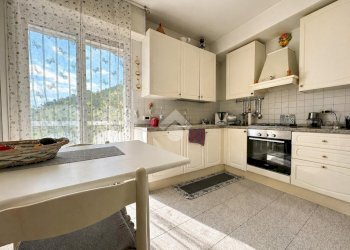 Four-room apartment Via Braie, Camporosso - photo 1