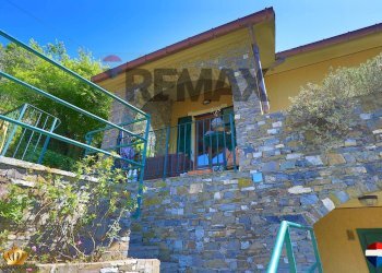 Independent house Passo Campetti, 13 
 Testana, Avegno - photo 39