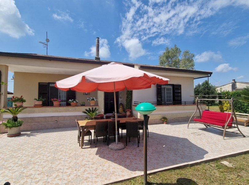 Villa Grazzanise - foto 1