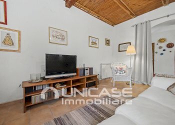 Soggiorno - Casa semi indipendente Via Bassa, 26, Bagnolo Piemonte - foto 3