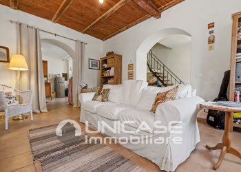 Soggiorno - Casa semi indipendente Via Bassa, 26, Bagnolo Piemonte - foto 4