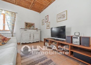Soggiorno - Casa semi indipendente Via Bassa, 26, Bagnolo Piemonte - foto 6