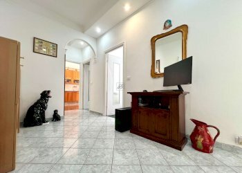 Bilocale Genova (zona Pegli) - foto 1