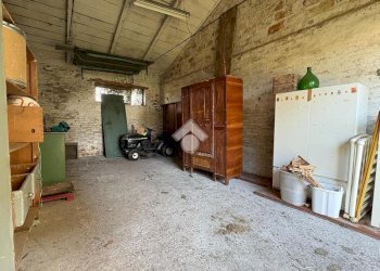 Portion of a house via miserabili, Budrio - photo 34