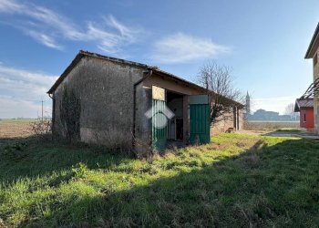 Portion of a house via miserabili, Budrio - photo 41