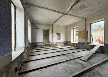Two-room apartment Via Giuseppe Verdi, Barge - photo 2