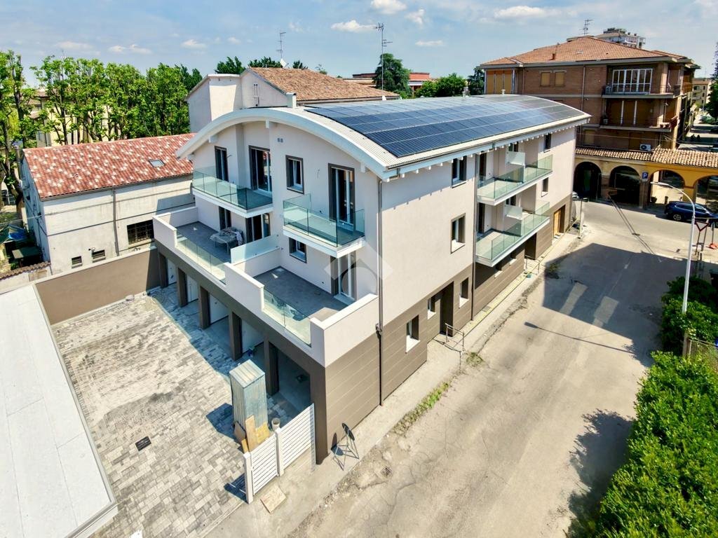 Four-room apartment Via Nino Bixio, Novellara - photo 1