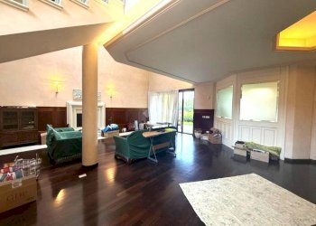Villa Via Giuseppe Verdi, Trecate - photo 1