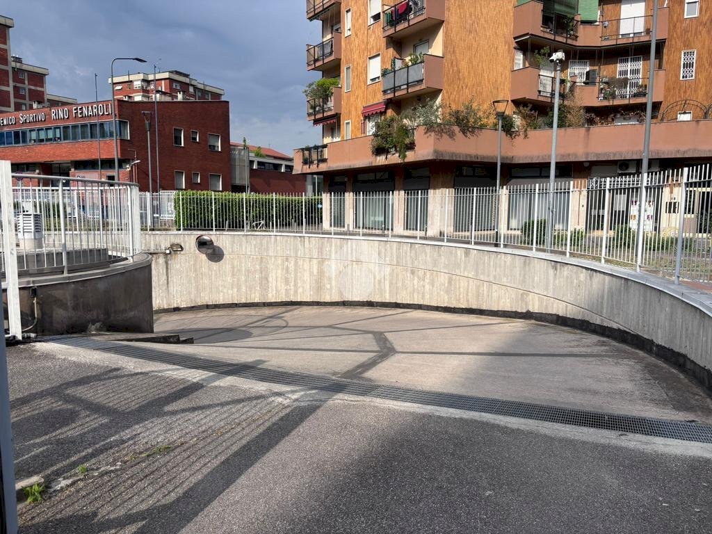 Box Viale Suzzani, Milano (neighborhood Bicocca) - photo 1