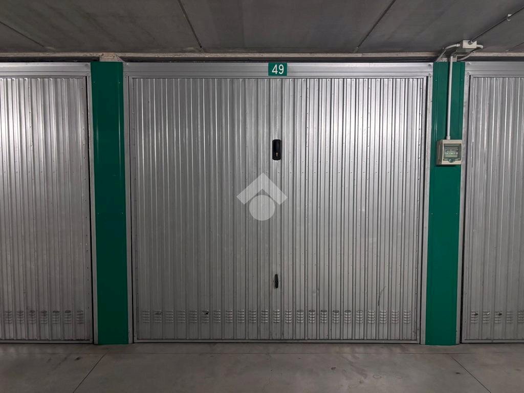 Box Viale Suzzani, Milano (neighborhood Bicocca) - photo 2