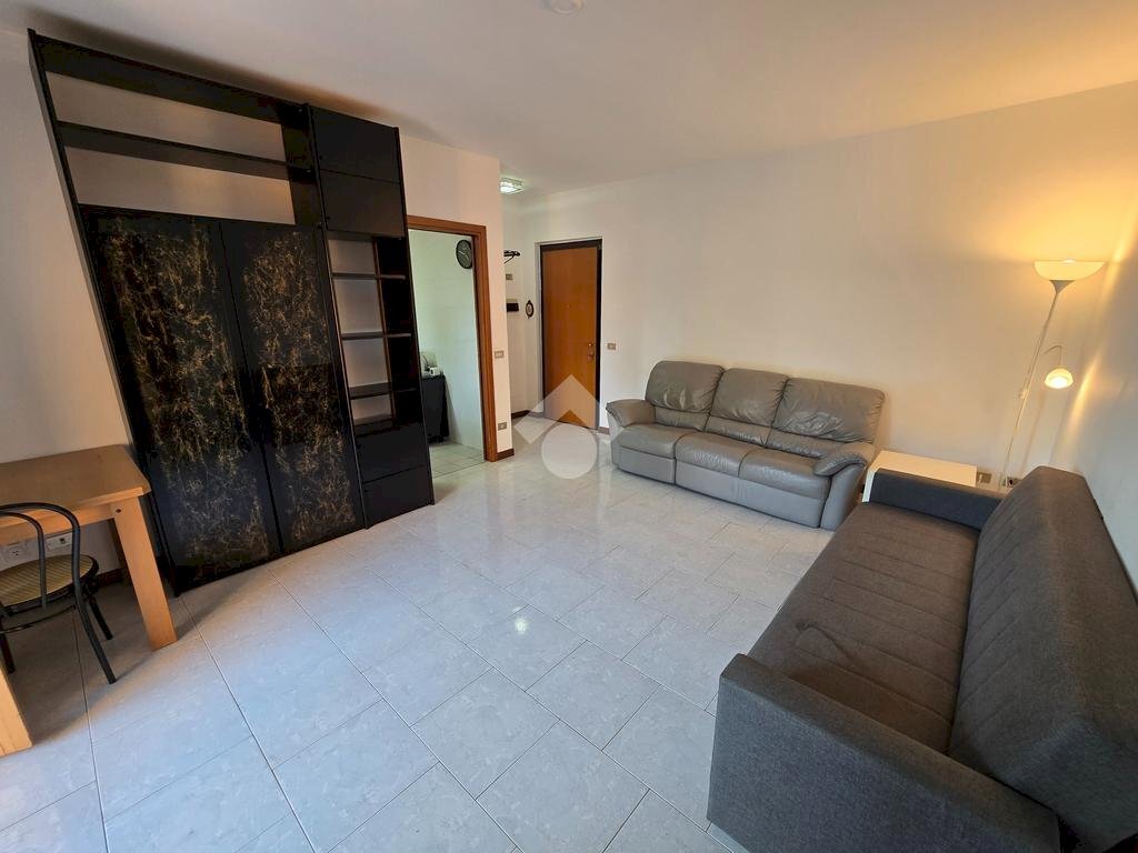 Three-room apartment Via Cascina Dei Prati, Milano (neighborhood Bovisasca) - photo 3