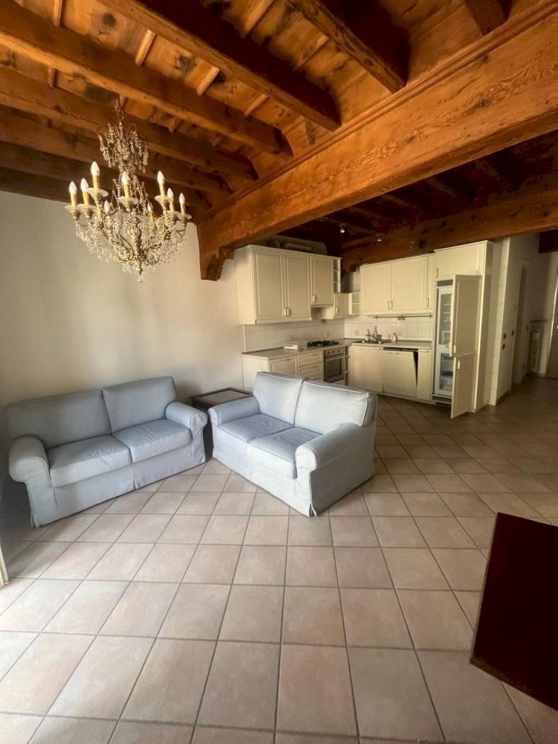 Two-room apartment Via Cacciatori delle Alpi, Cuneo (neighborhood Centro Storico) - photo 3
