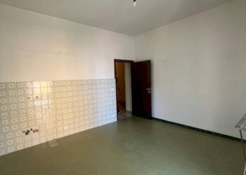 Two-room apartment Via Casteldelfino, hamlet Madonna dell'Olmo, Cuneo - photo 4