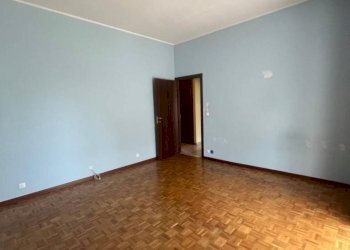 Two-room apartment Via Casteldelfino, hamlet Madonna dell'Olmo, Cuneo - photo 9