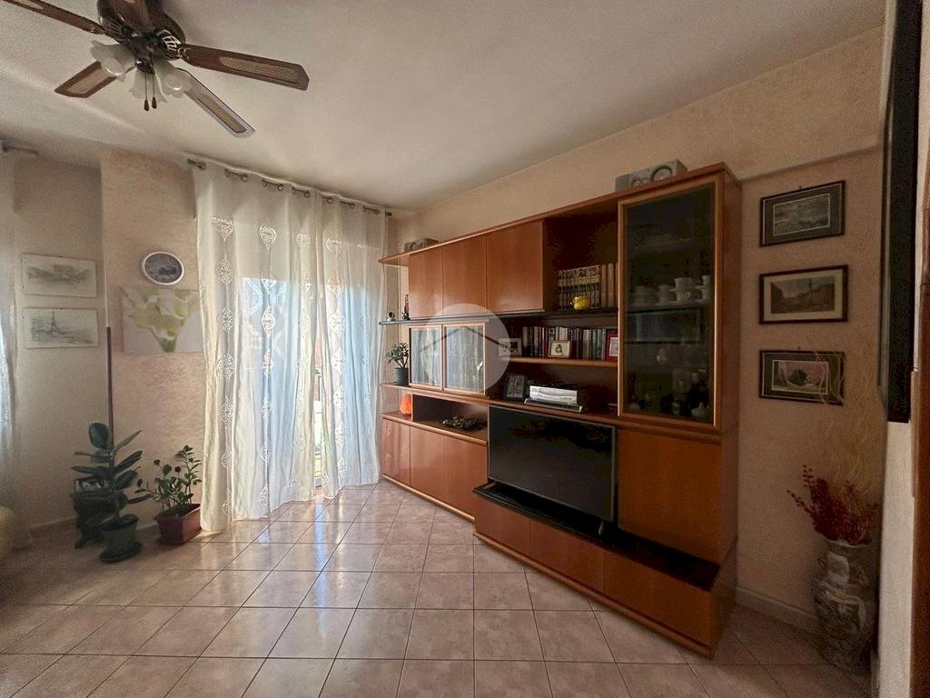 Three-room apartment Via Capinera, Milano (neighborhood Inganni) - photo 3
