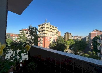 Three-room apartment Via Capinera, Milano (neighborhood Inganni) - photo 1