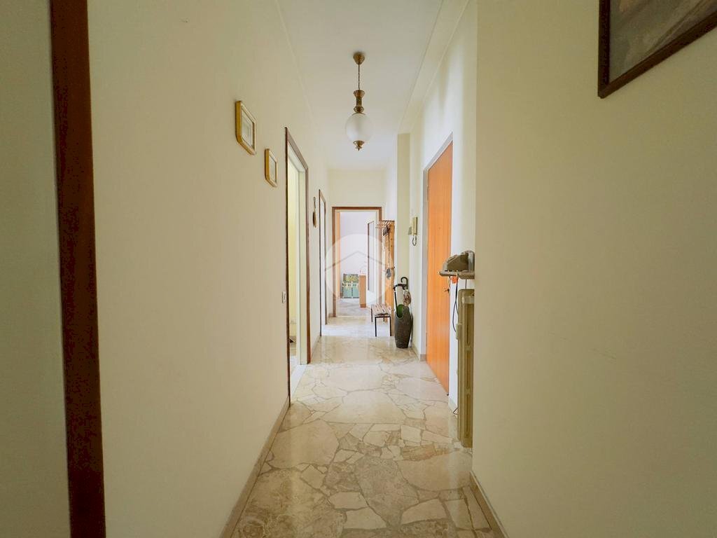 Three-room apartment Via Monte San Genesio, Milano (neighborhood Dergano) - photo 3