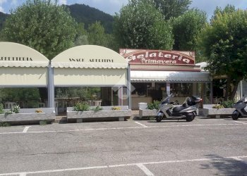 Negozio Via Lavino, Monte San Pietro - foto 1