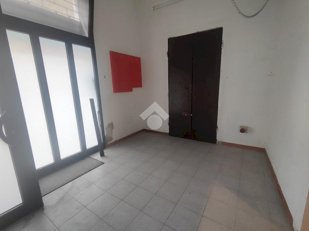 Negozio Via Marsala, Bologna (zona Centro Storico) - foto 2