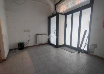 Negozio Via Marsala, Bologna (zona Centro Storico) - foto 1