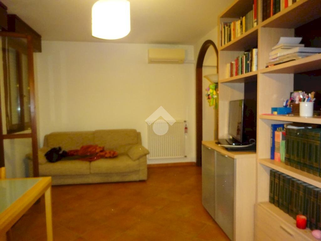 Three-room apartment Via Muddy Waters, Ferrara - photo 2