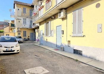 Two-room apartment Via Alessandro Manzoni, Cornaredo - photo 1