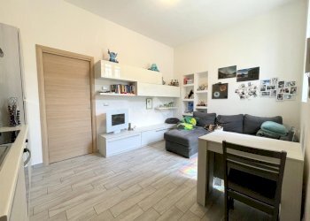 Two-room apartment Via Alessandro Manzoni, Cornaredo - photo 2