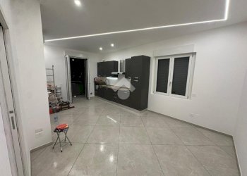 Three-room apartment Via Alessandro Volta, Pero - photo 2