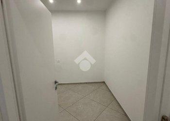 Three-room apartment Via Alessandro Volta, Pero - photo 10