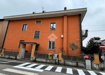 Three-room apartment Via Alessandro Volta, Pero - photo 16