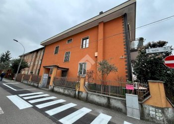 Three-room apartment Via Alessandro Volta, Pero - photo 17