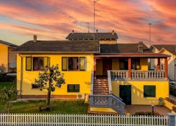 Villa Via del Donatore di Sangue, Torrile - photo 2