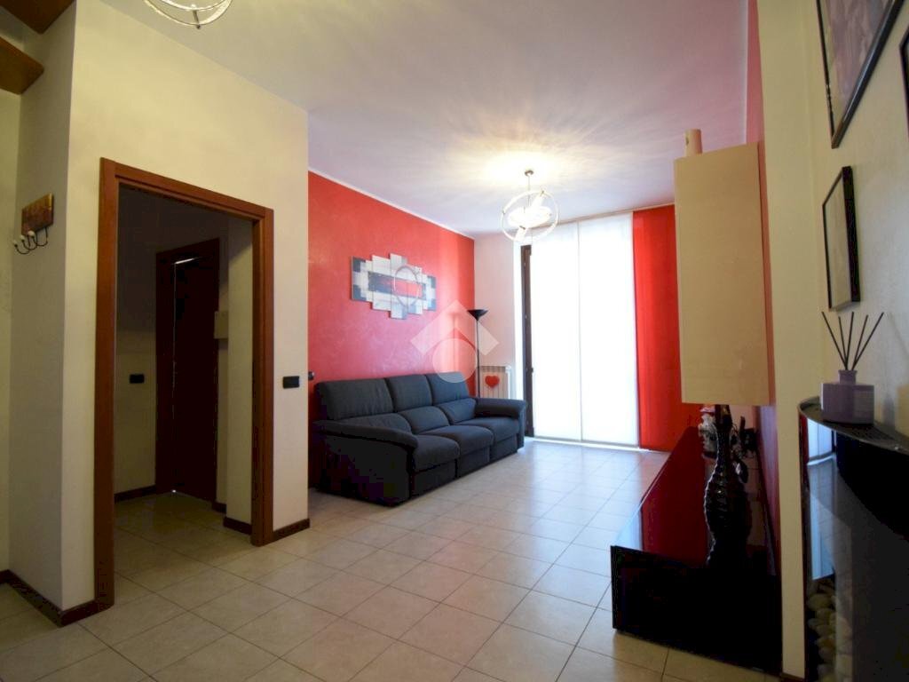 Three-room apartment Via Piacenza, Cologno Monzese - photo 2
