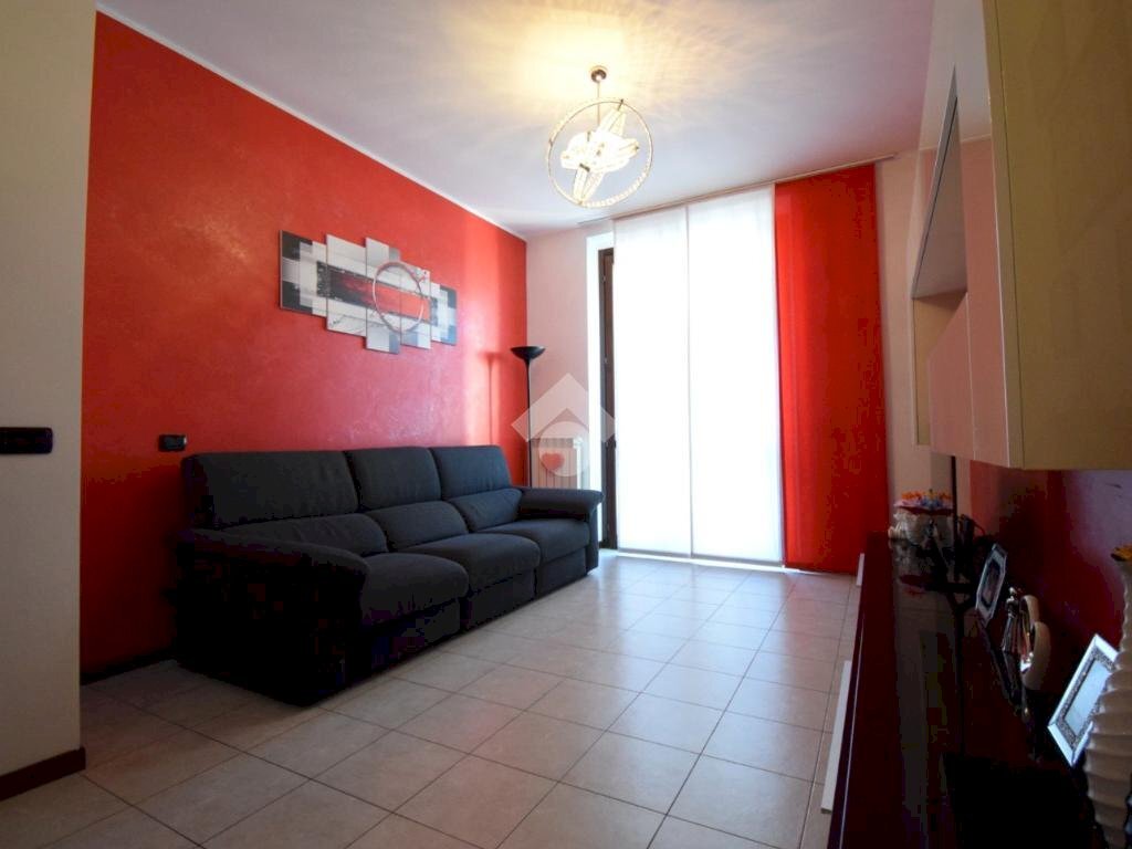 Three-room apartment Via Piacenza, Cologno Monzese - photo 3