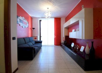 Three-room apartment Via Piacenza, Cologno Monzese - photo 4