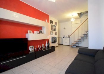 Three-room apartment Via Piacenza, Cologno Monzese - photo 11