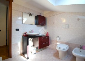 Three-room apartment Via Piacenza, Cologno Monzese - photo 35