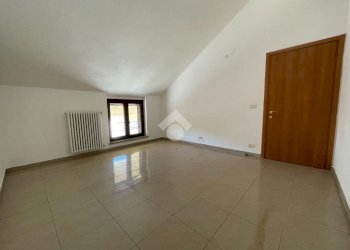 Attic Piazza Caracco, Cassinasco - photo 13