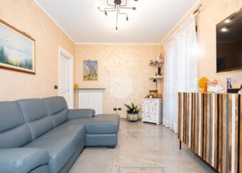 Three-room apartment Via Val della Torre, Alpignano - photo 2