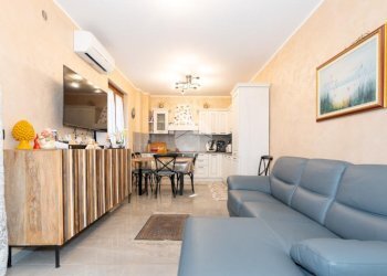 Three-room apartment Via Val della Torre, Alpignano - photo 3