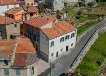 Foto 1 - Casa indipendente Borgata Mugno, Aquila d'Arroscia - foto 1
