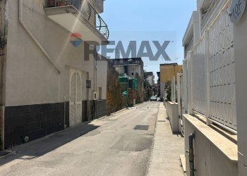 Edificio all\'aperto - Three-room apartment Afragola - photo 1