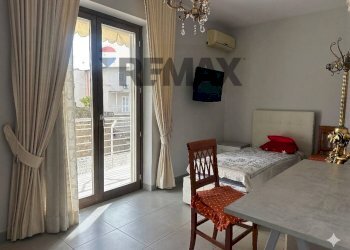 Camera / camera da letto - Three-room apartment Afragola - photo 8