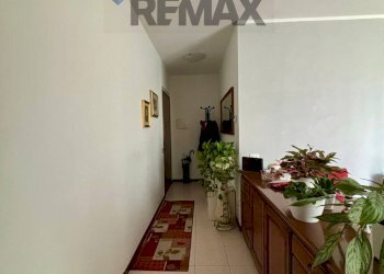 Hall / corridoio - Two-room apartment Via don Ravazzi
 
29, Cassinetta di Lugagnano - photo 6