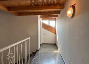 Hall / corridoio - Two-room apartment Via don Ravazzi
 
29, Cassinetta di Lugagnano - photo 14