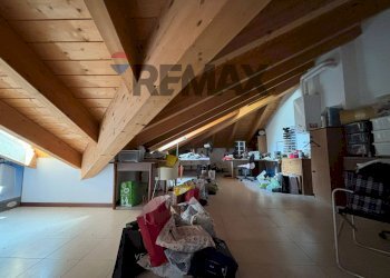 Dispensa di stoccaggio - Two-room apartment Via don Ravazzi
 
29, Cassinetta di Lugagnano - photo 16