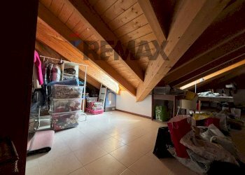 Dispensa di stoccaggio - Two-room apartment Via don Ravazzi
 
29, Cassinetta di Lugagnano - photo 19