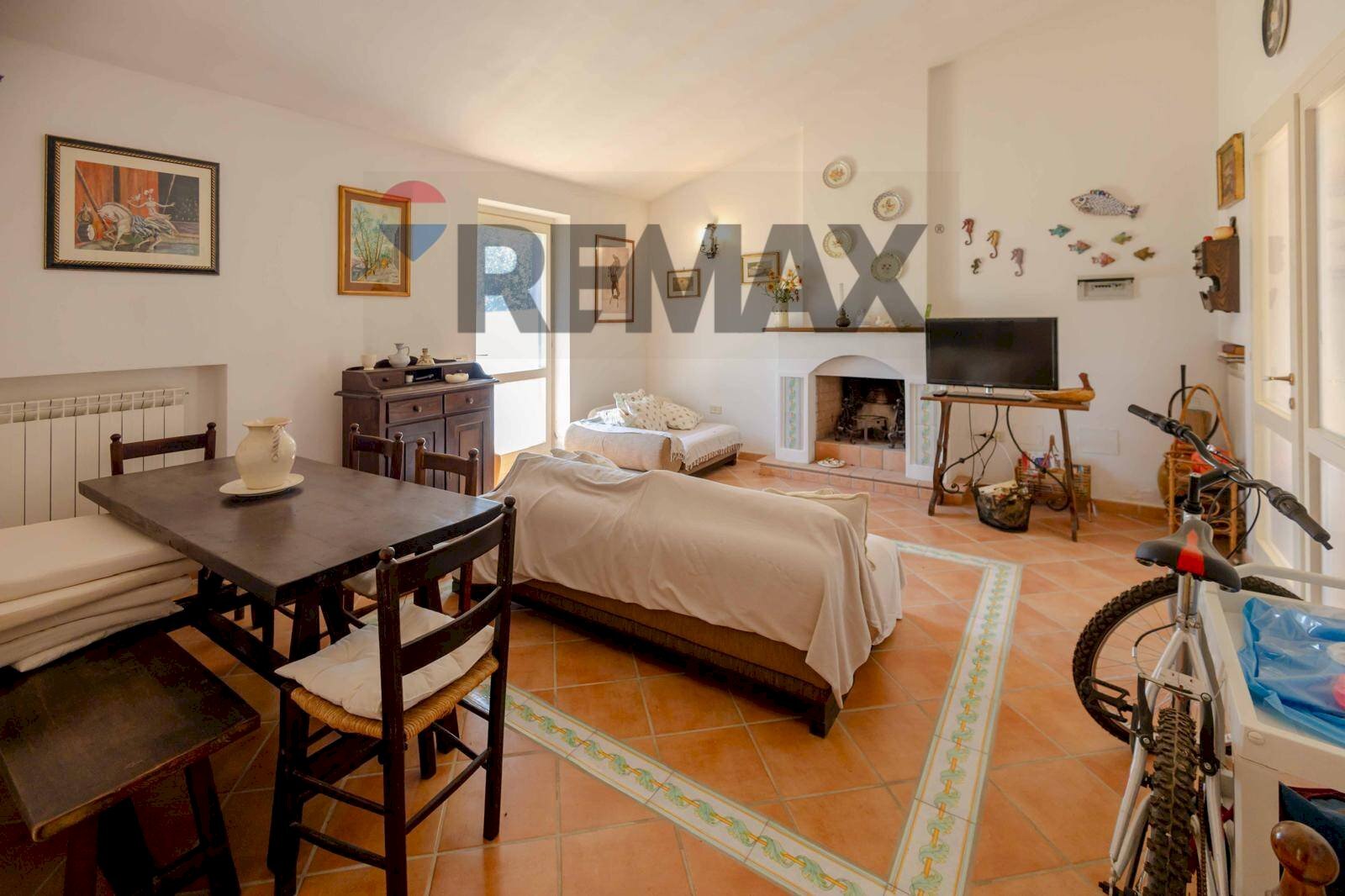 Sala da pranzo - Casa semi indipendente Via Dei Biancospini
 
18, Castellaneta - foto 3
