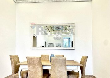 Sala da pranzo - Quadrilocale Piazza Vittorio Emanuele III
 
21, Cisternino - foto 4