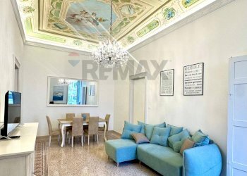 Sala da pranzo - Quadrilocale Piazza Vittorio Emanuele III
 
21, Cisternino - foto 7